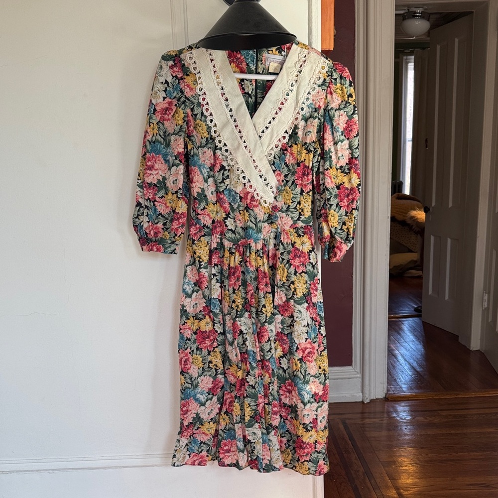 1980s floral collar dress